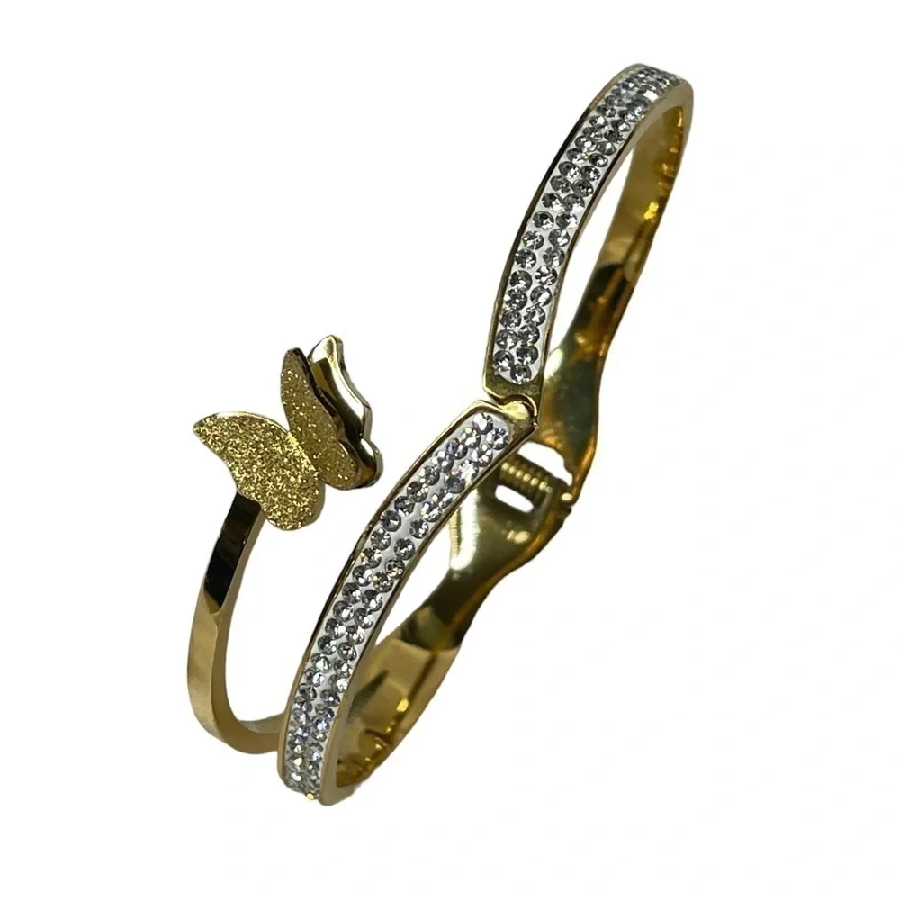 Butterfly and cubic zirconia bracelet NWOT